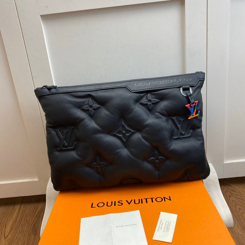 LOV - Luxurious Totes - 371