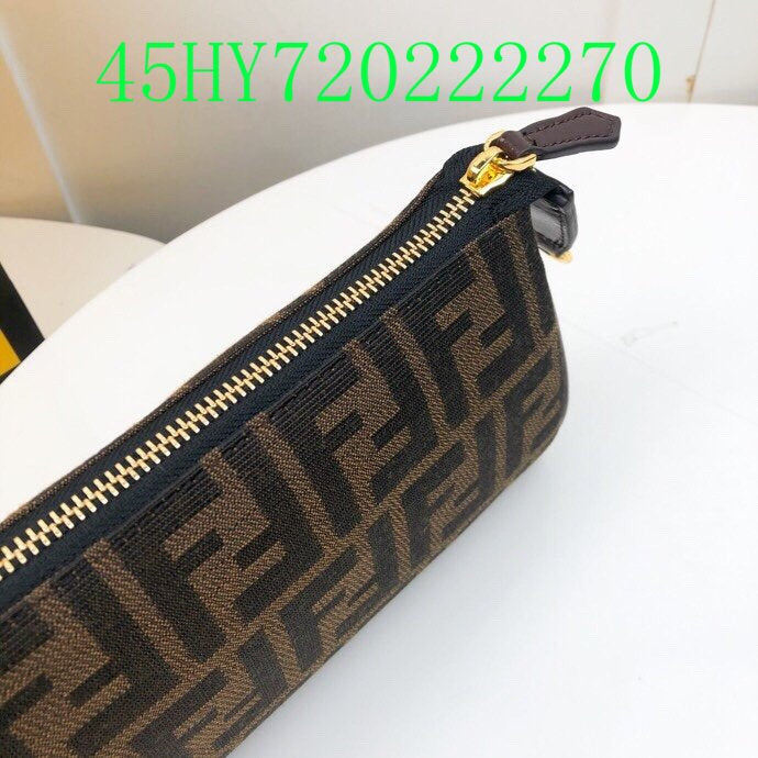 GC - Shoulder - 2858