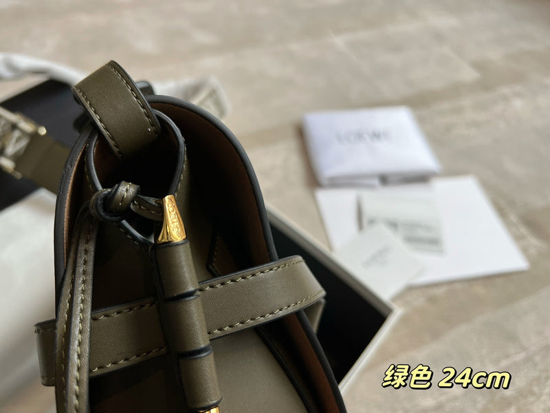 Luxurious Totes - LW-CH Bags - 007