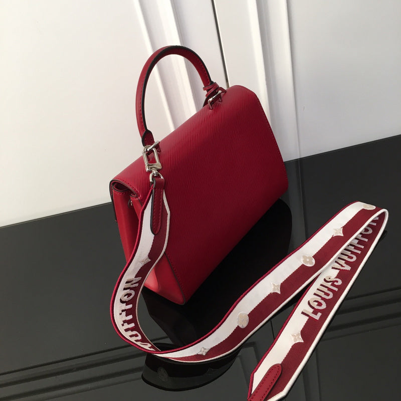 LOV - Luxurious Totes - 740