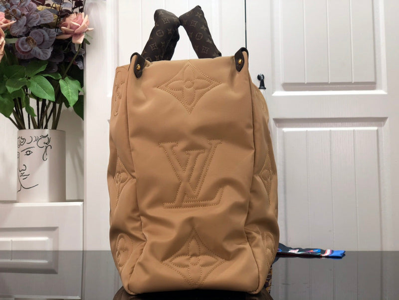 LOV - Luxurious Totes - 2107