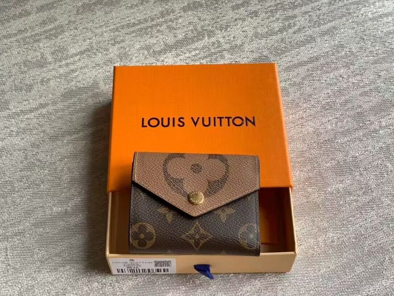 LOV - Luxurious Totes - 623