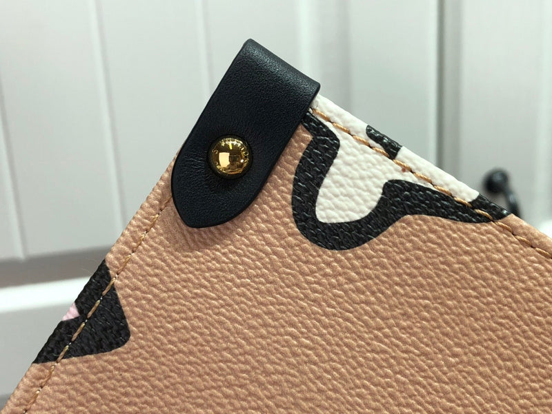 LOV - Luxurious Totes - 2319