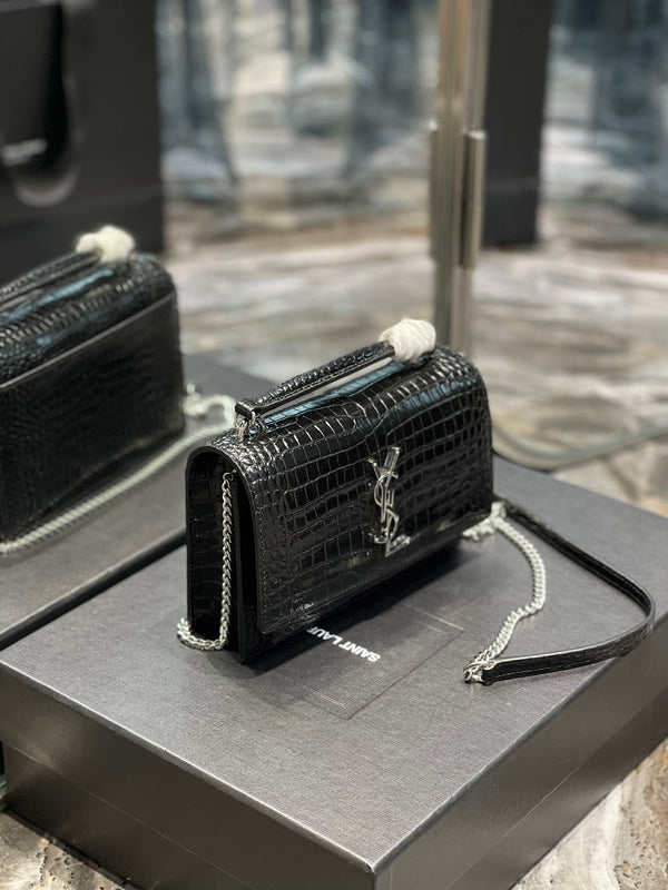 Luxurious Totes - Latest - 8233