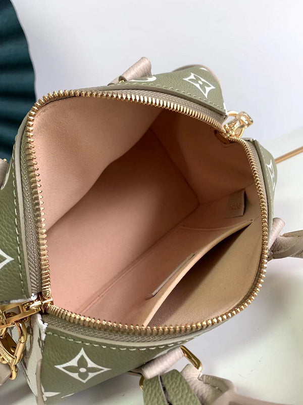 LOV - Luxurious Totes - 1631