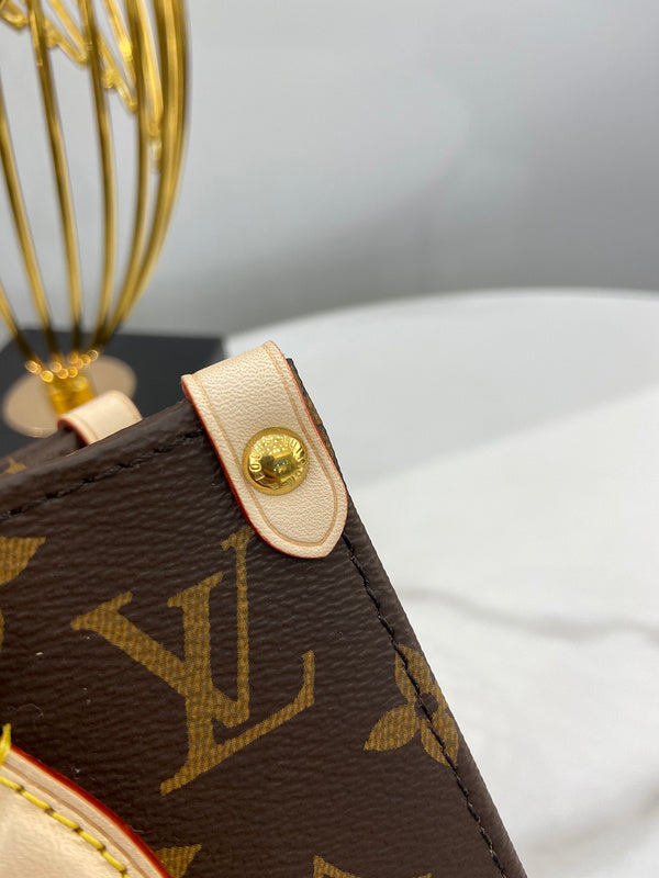 LOV - Luxurious Totes - 2292