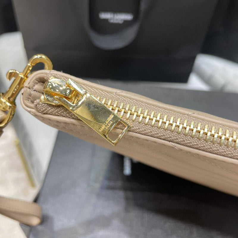 Luxurious Totes - Latest - 8953