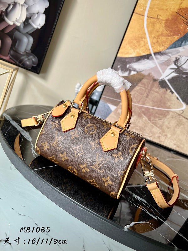 LOV - Luxurious Totes - 1880