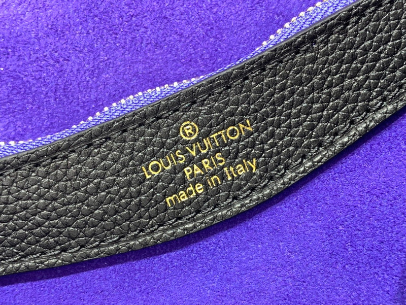 LOV - Luxurious Totes - 516