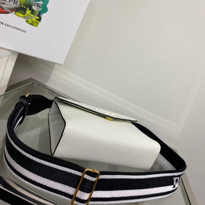 PDA - Luxurious Totes - 182