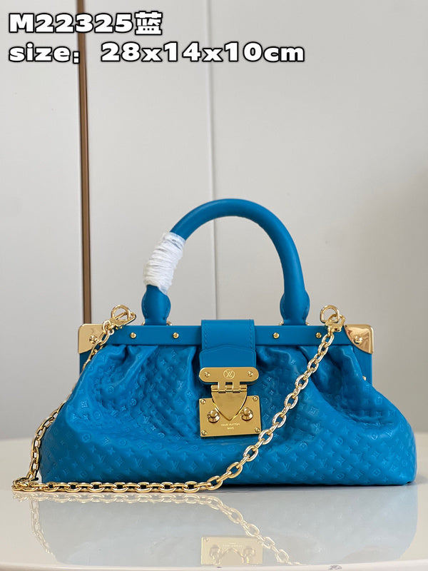 LOV - Luxurious Totes - 479