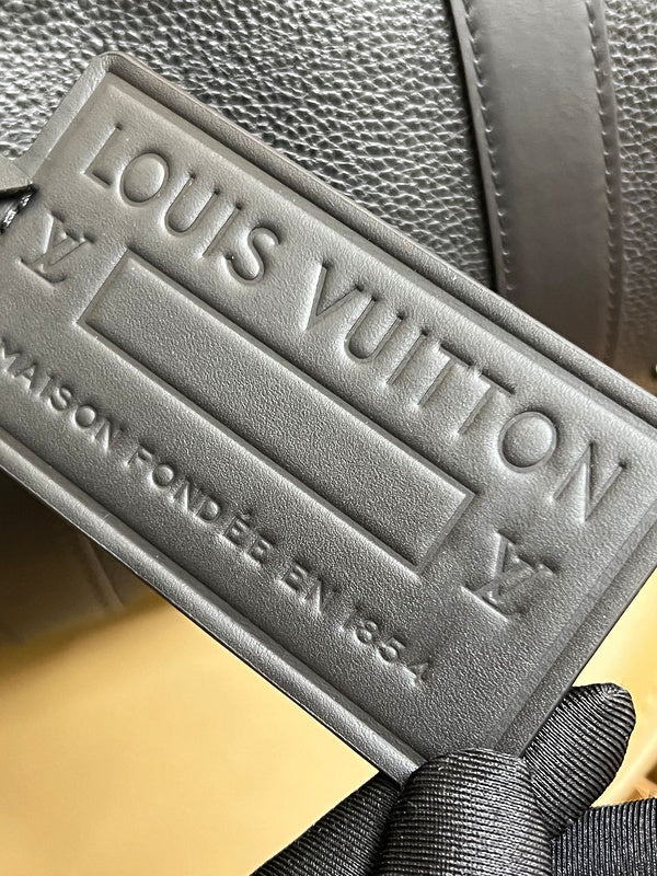 LOV - Luxurious Totes - 1561
