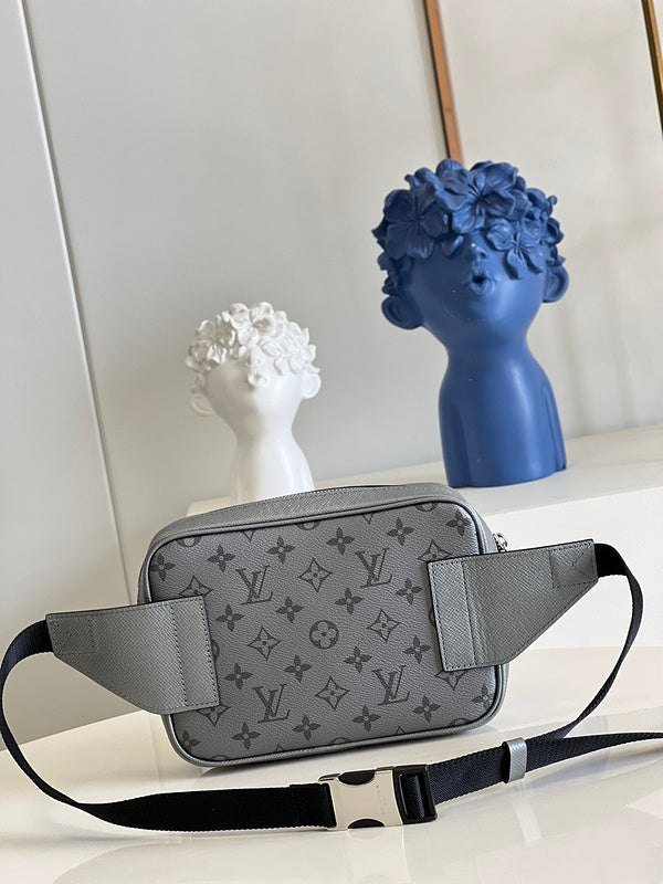 LOV - Luxurious Totes - 1614