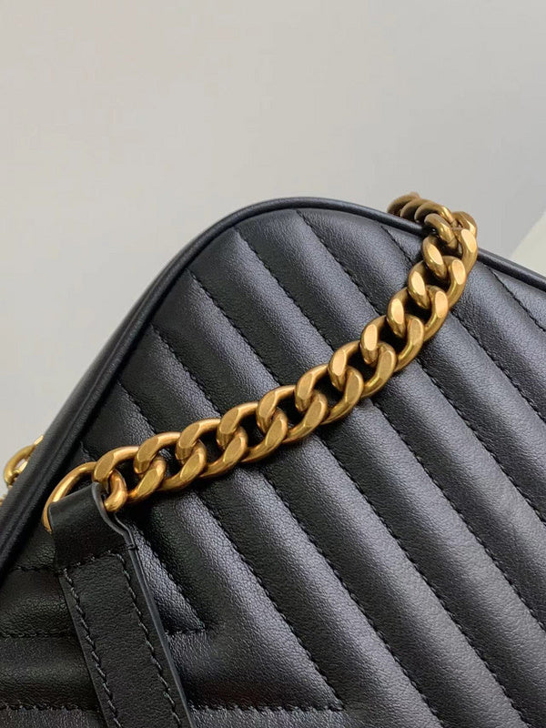 LOV - Luxurious Totes - 1912