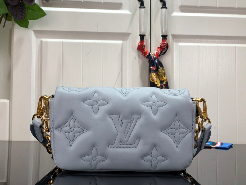 LOV - Luxurious Totes - 1590
