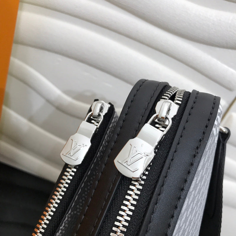 LOV - Luxurious Totes - 1137