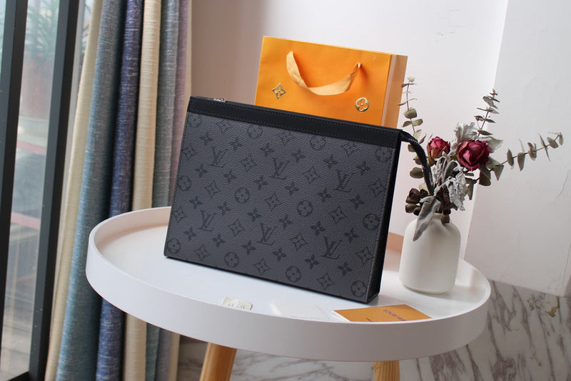 LOV - Luxurious Totes - 2570