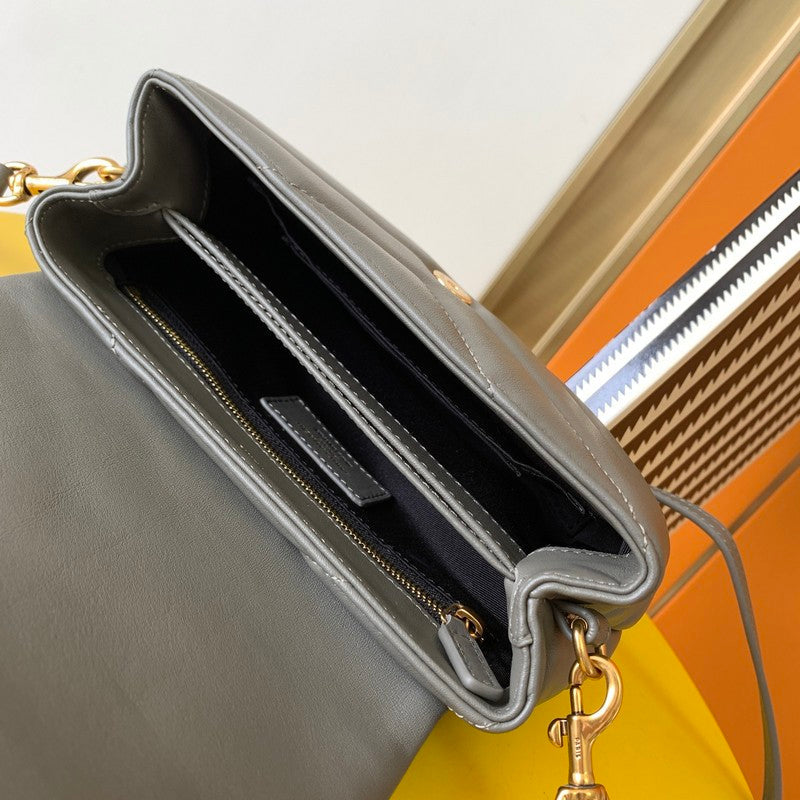 Luxurious Totes - Latest - 8138