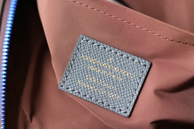 LOV - Luxurious Totes - 2041