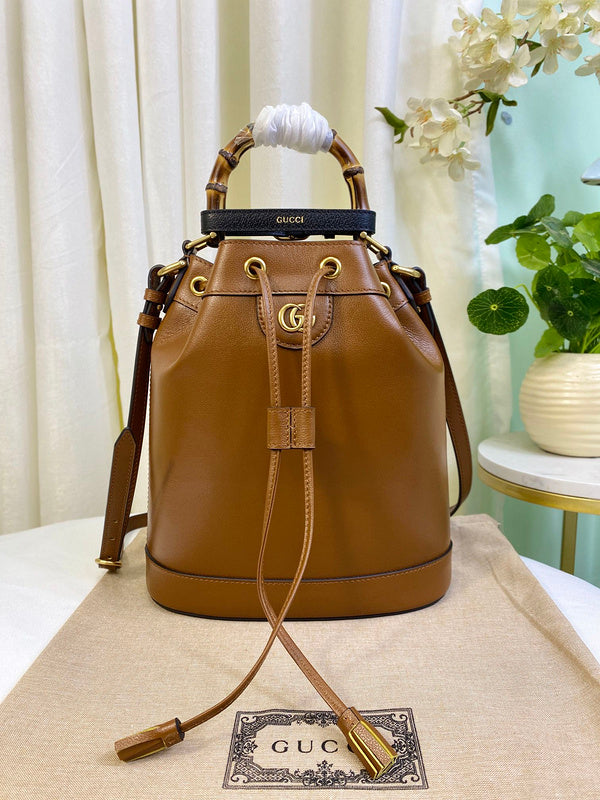 GUI - Luxurious Totes - 695