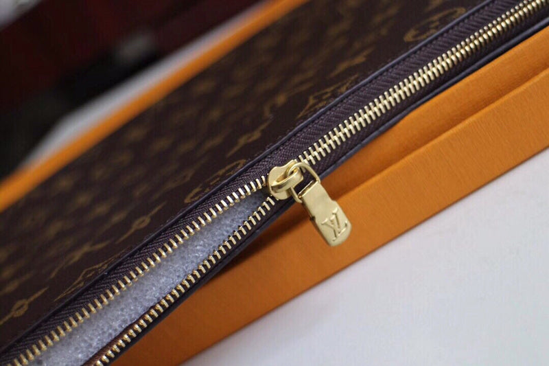 Luxurious Totes - Latest - 924