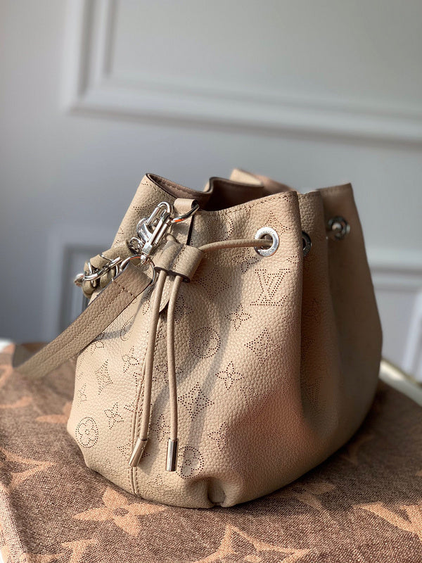 Luxurious Totes - Latest - 9726