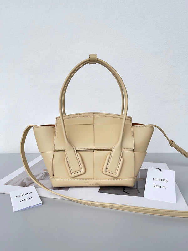 Luxurious Totes - Latest - 6940