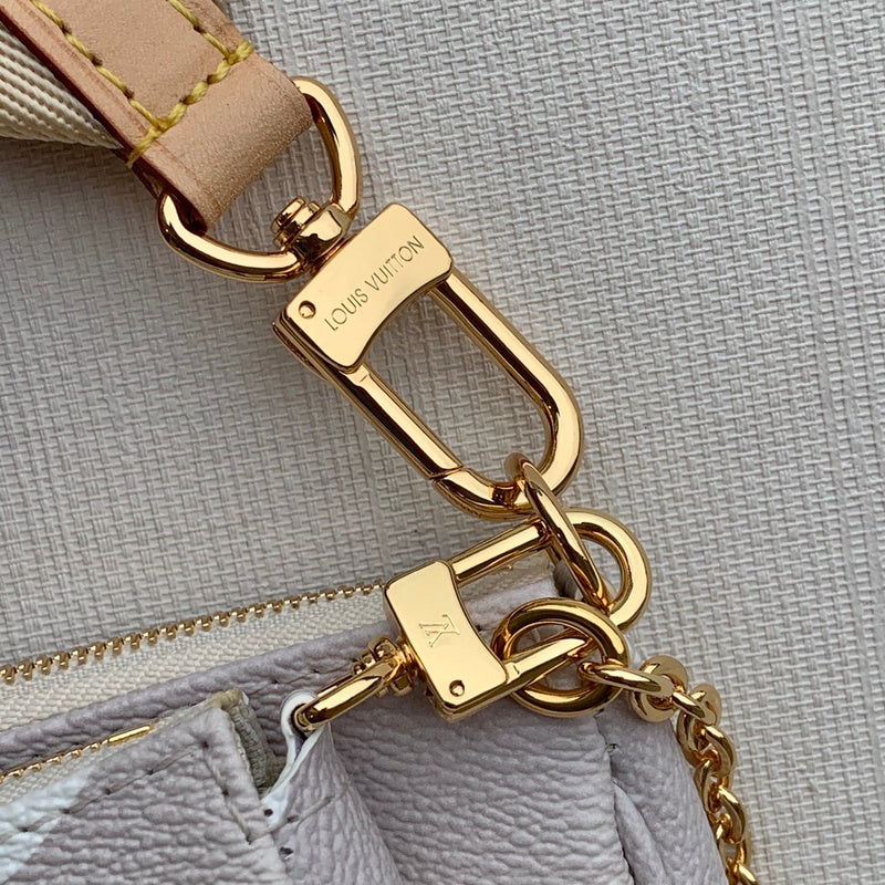 LOV - Luxurious Totes - 2447