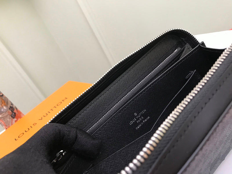 Luxurious Totes - Latest - 755