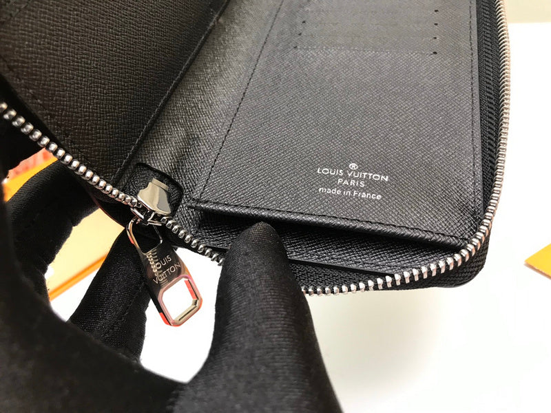 Luxurious Totes - Latest - 707