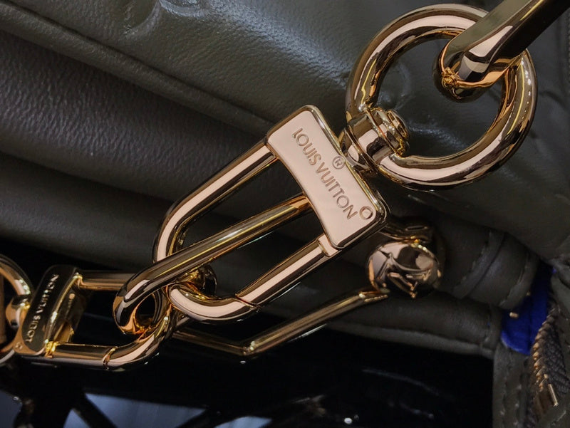 LOV - Luxurious Totes - 2483