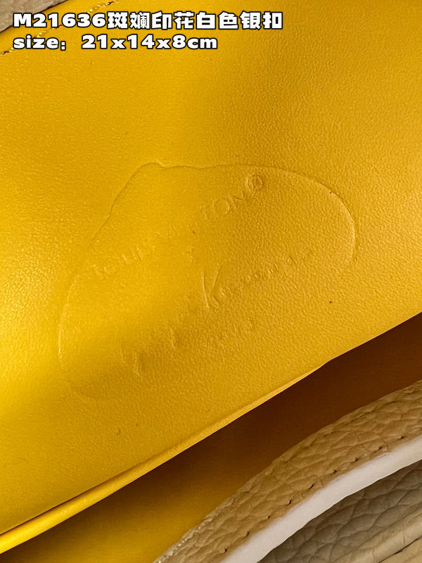 LOV - Luxurious Totes - 303