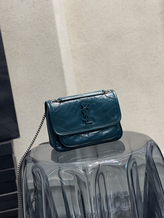 Luxurious Totes - Latest - 8737