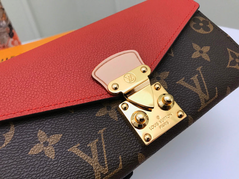 Luxurious Totes - Latest - 674