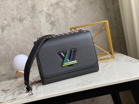 LOV - Luxurious Totes - 2357