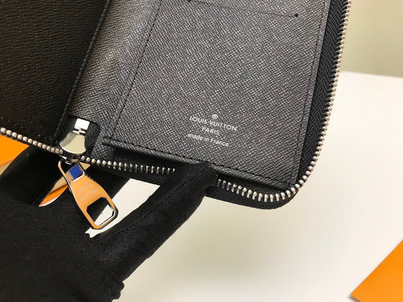 Luxurious Totes - Latest - 708