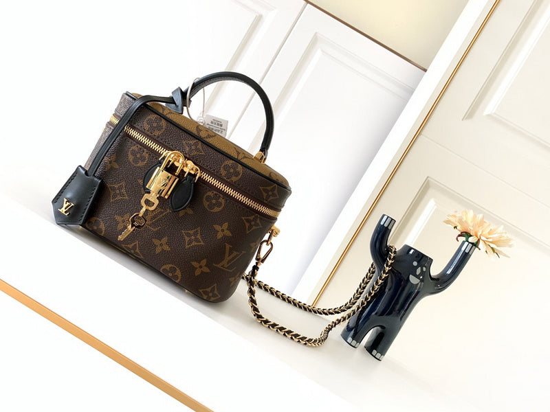 LOV - Luxurious Totes - 1161