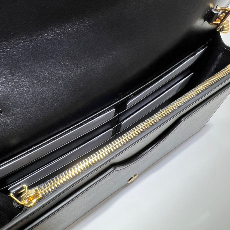 GUI - Luxurious Totes - 711