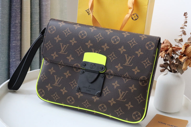 LOV - Luxurious Totes - 1619
