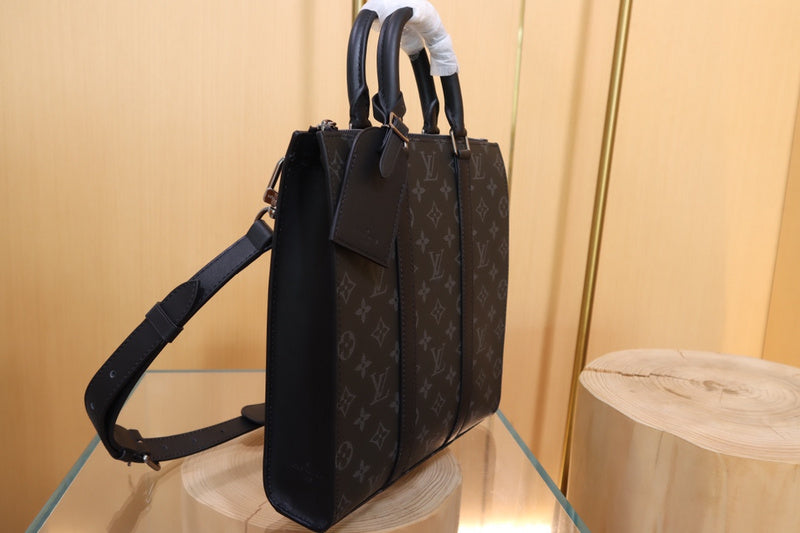 LOV - Luxurious Totes - 1571