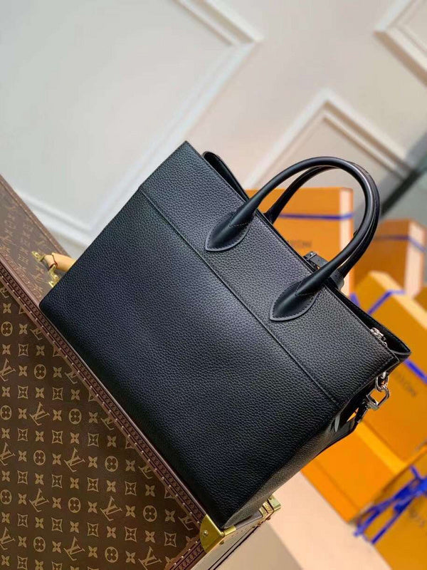 LOV - Luxurious Totes - 2316