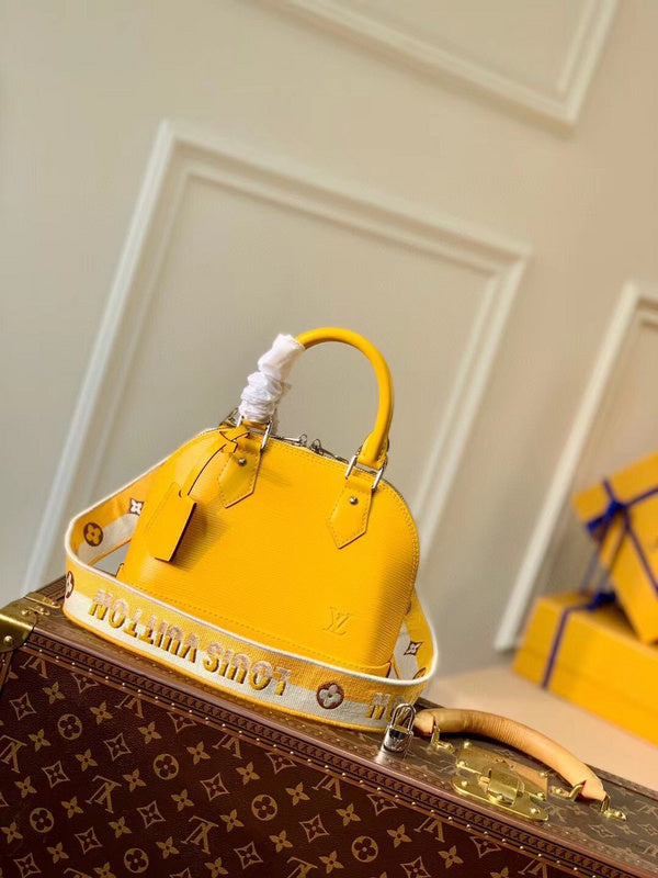 LOV - Luxurious Totes - 1647