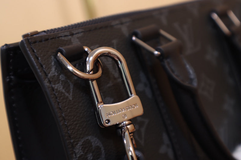 LOV - Luxurious Totes - 1571