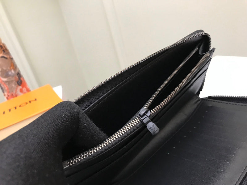 Luxurious Totes - Latest - 812