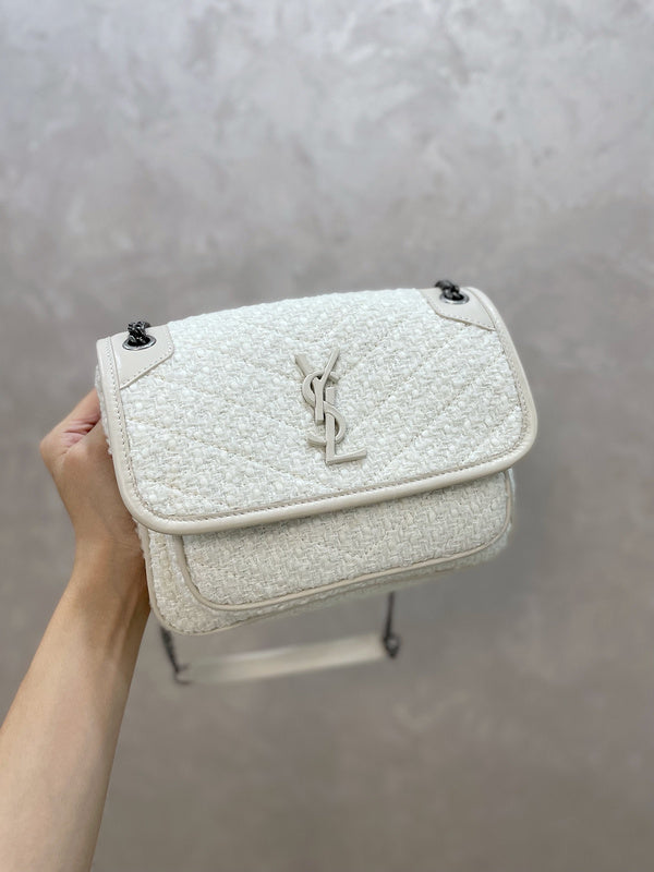 Luxurious Totes - Latest - 8691