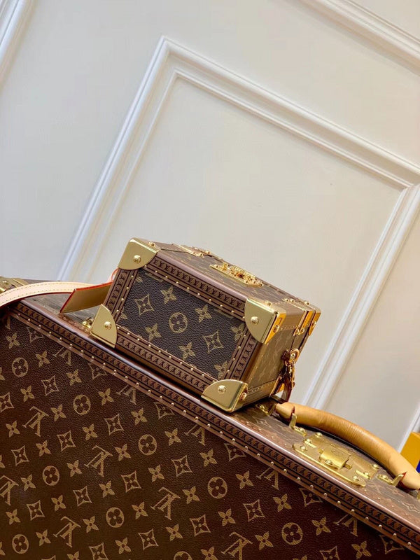 LOV - Luxurious Totes - 1646