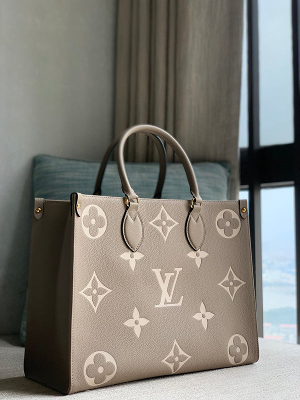 LOV - Luxurious Totes - 1022