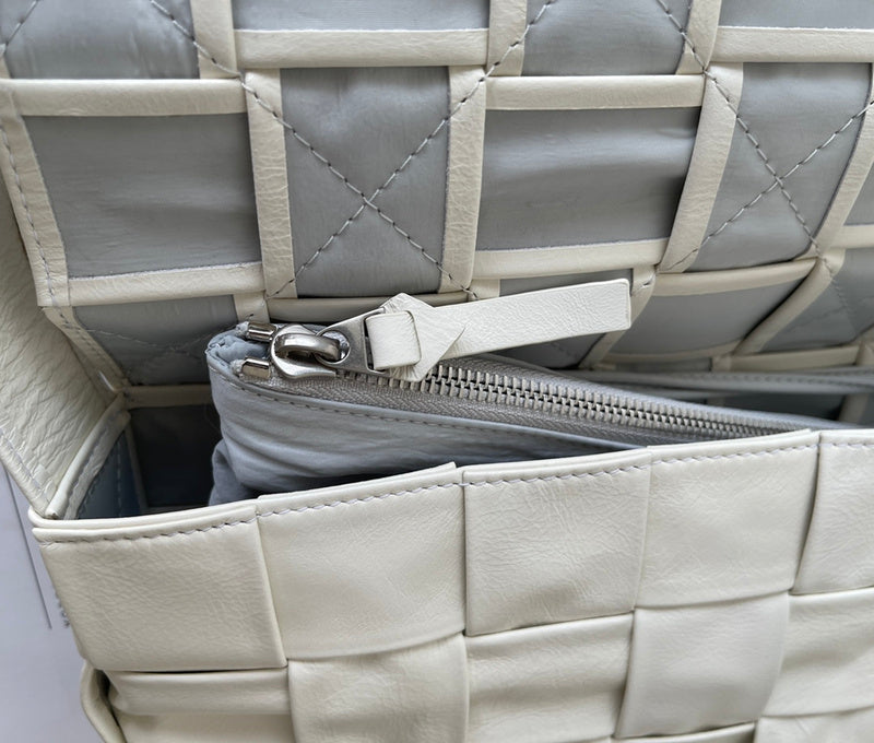Luxurious Totes - Latest - 7008