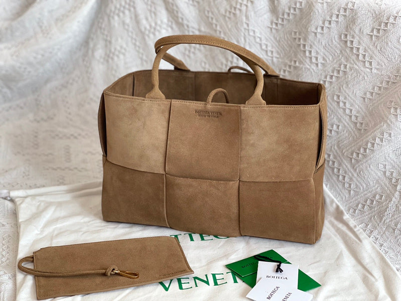Luxurious-Totes - BV Bags - 2950