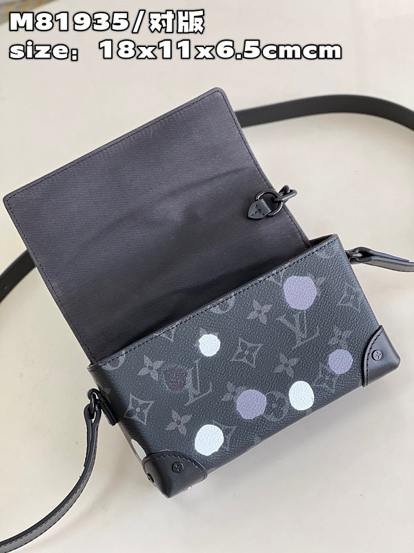 LOV - Luxurious Totes - 751